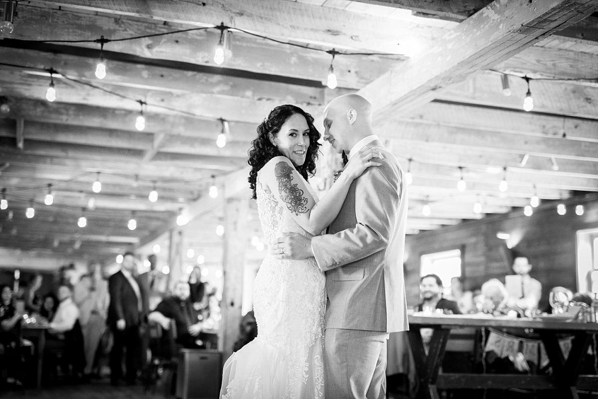 couples first dance B&W